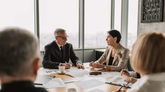 business_meeting_06