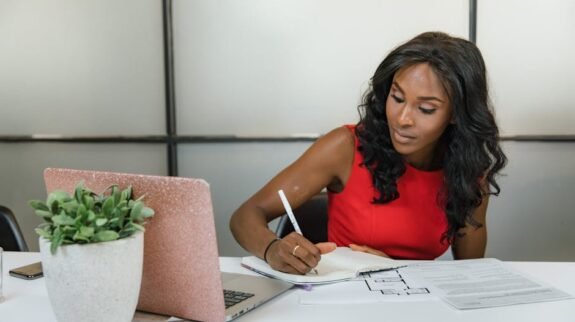 entrepreneur_working_02