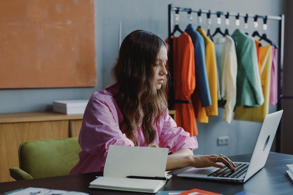 entrepreneur_working_03