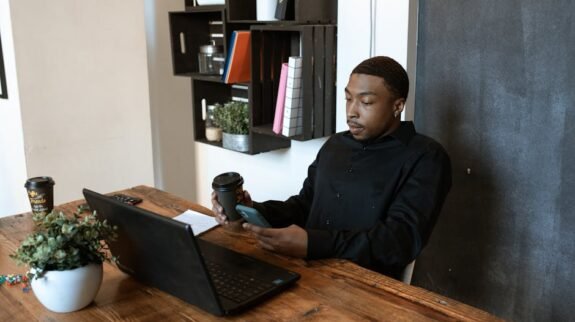 entrepreneur_working_06